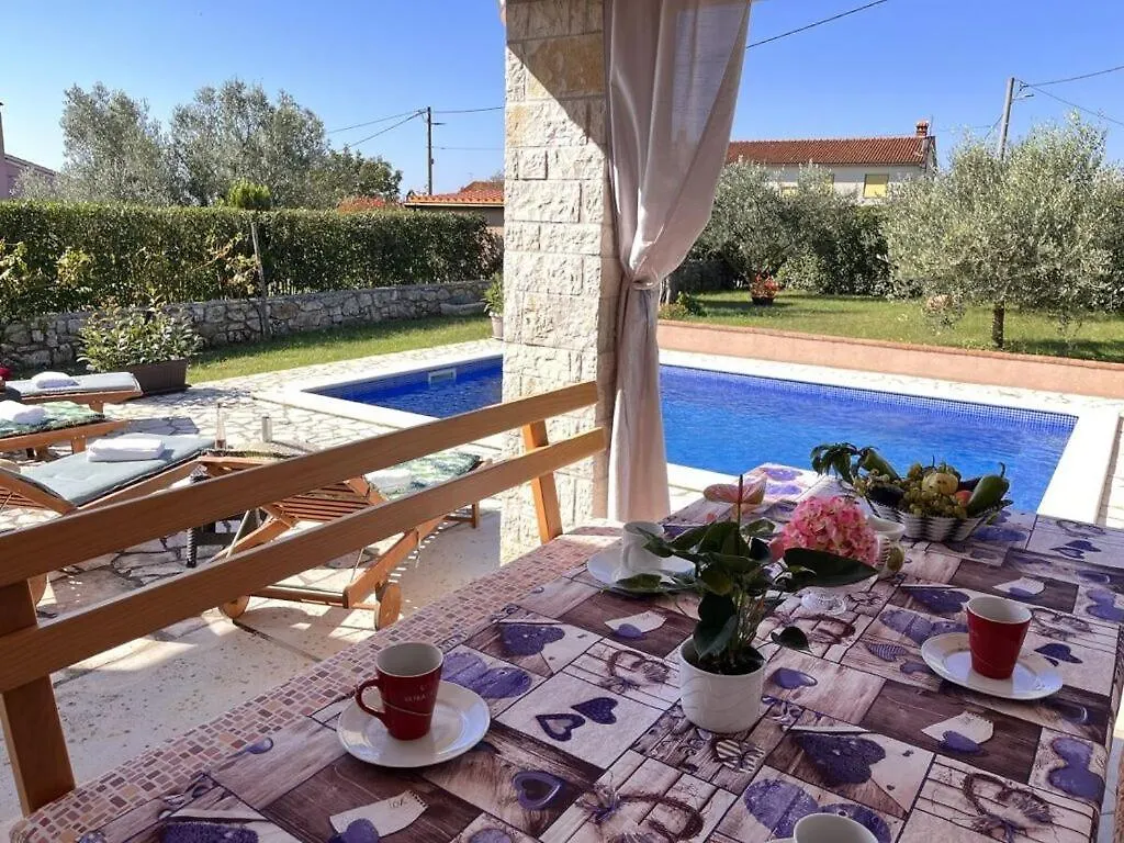 Villa Van Steen Mirela Barban 0*,