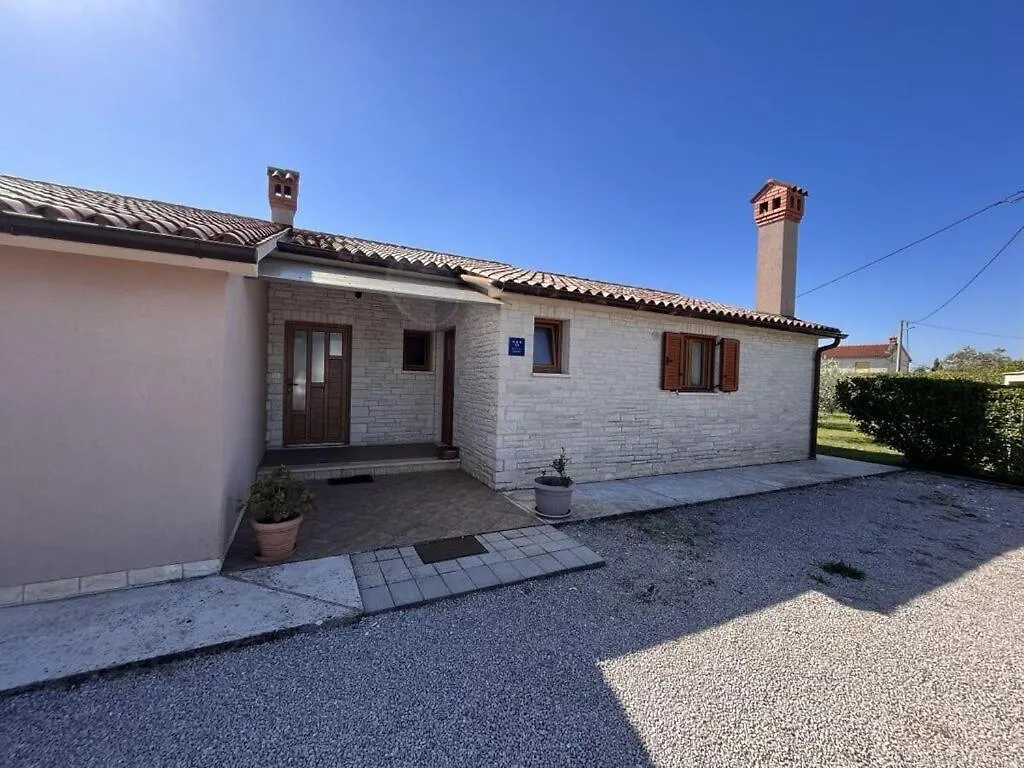 Villa Van Steen Mirela Barban